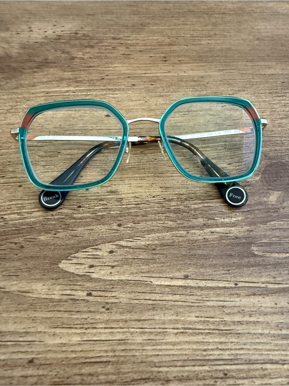WOOW BREAK FREE 3 Col 0097 AQ Transparent Turquoise Green 52-20-140 Paris France